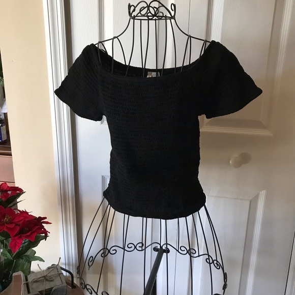 Japna Black Crop Top - Picture 8 of 8